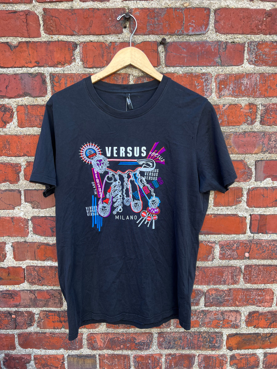 Versus Versace Embroidered Tee Size Large – Rumors Richmond