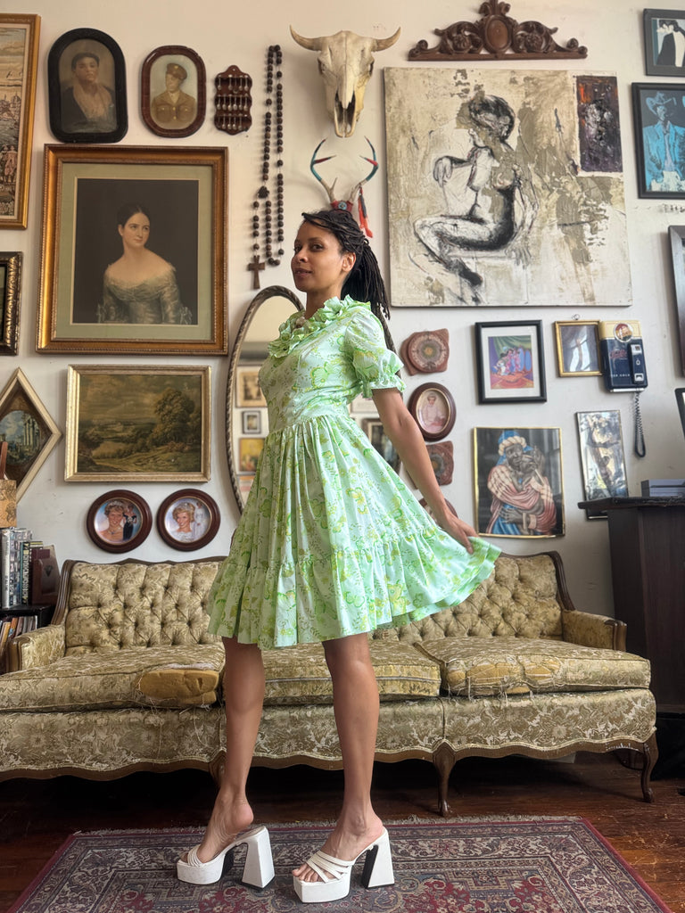 Vintage Lime Green Floral Butterfly Prairie Dress with Ruffle Neck Siz – Rumors Richmond