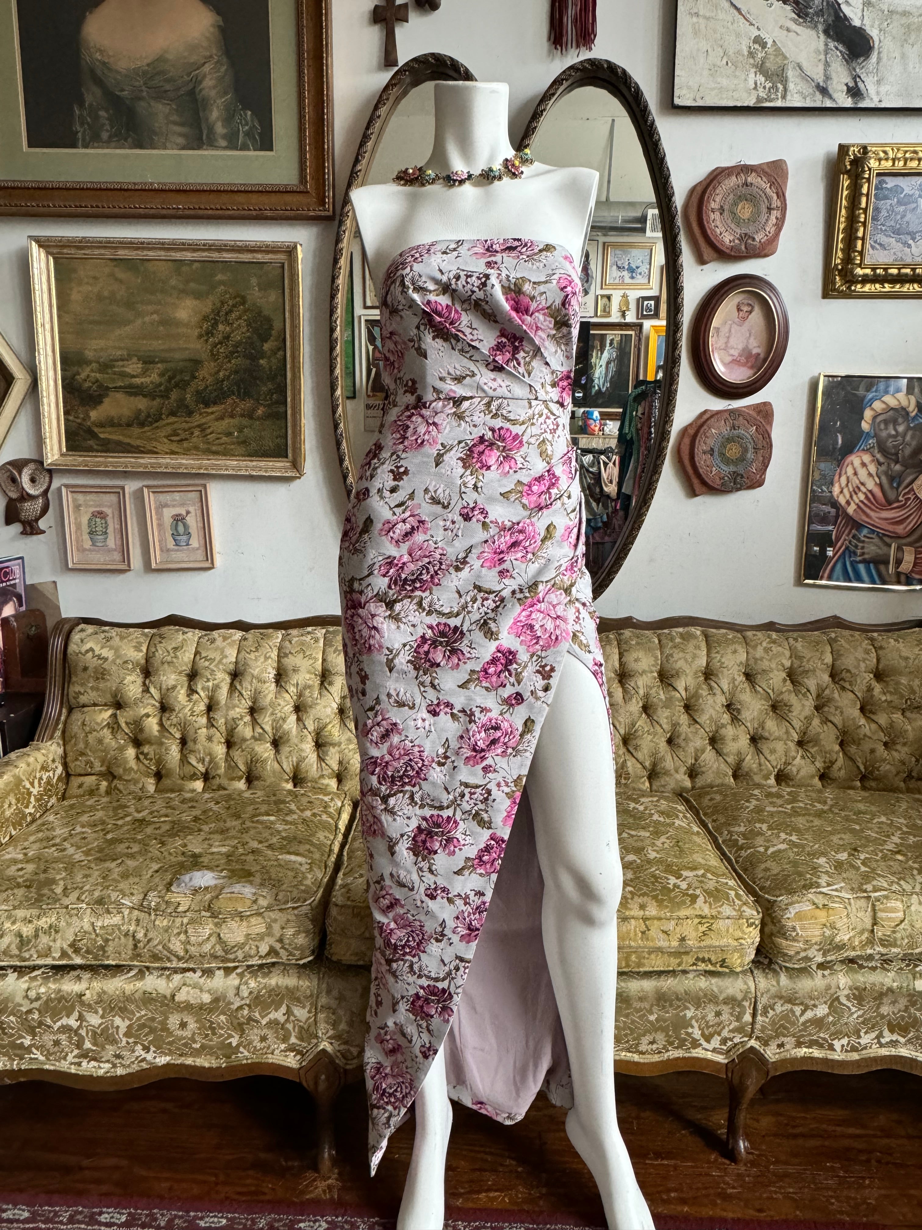 Influencer Baddie Michael Costello x Revolve Violet Gown in Pink Size Xs Influencer Baddie Michael Costello x Revolve Violet Gown in Pink Size Xs