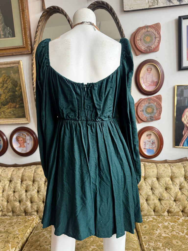 emerald green babydoll dress Altar'd State Mini Size M Web Collection: Velvet Dresses Shirt Size:19 x 36-37 Available in Size XS Angiola Corset Off Shoulder