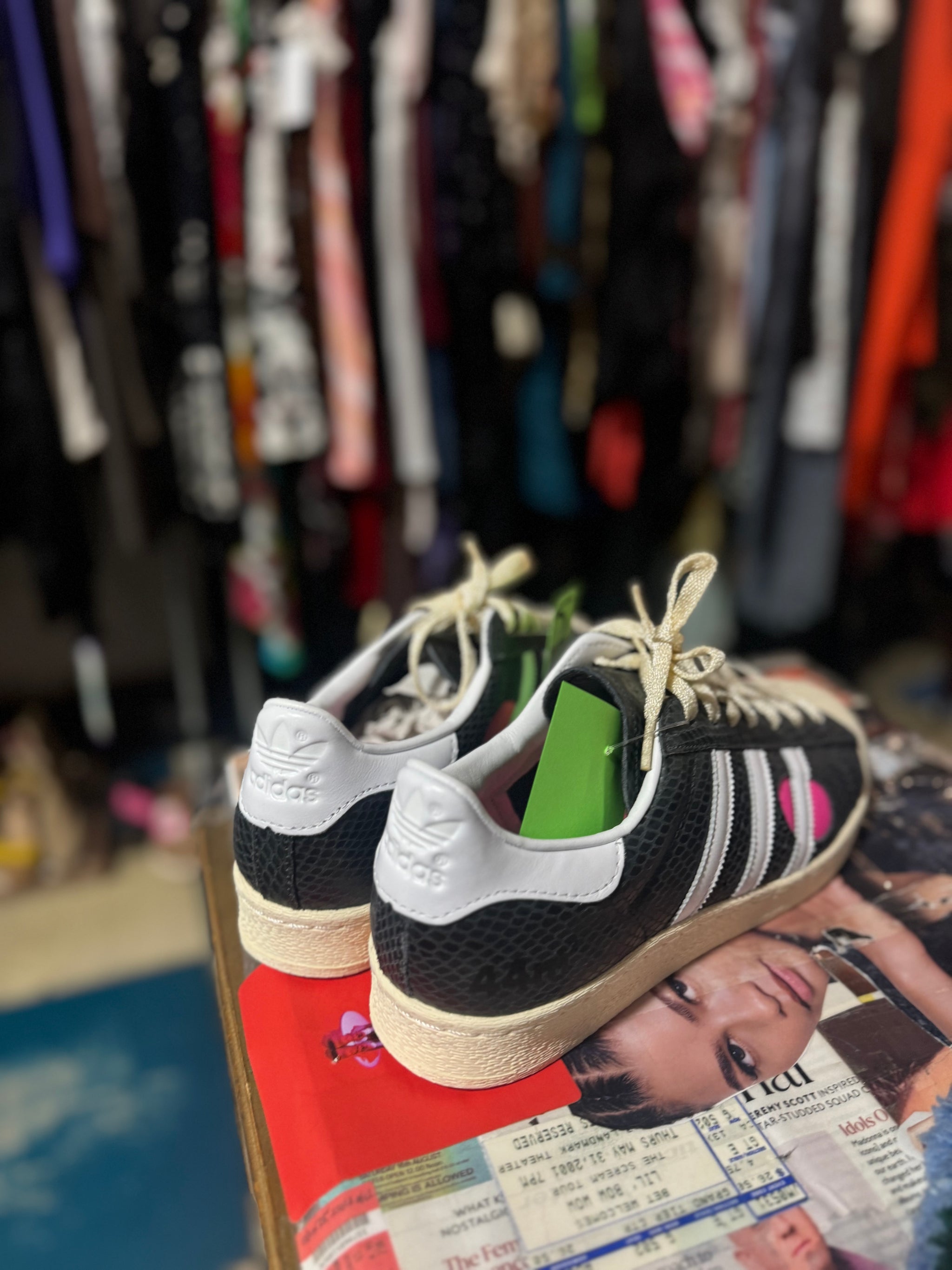 CD20AECF-751F-43DC-B291-