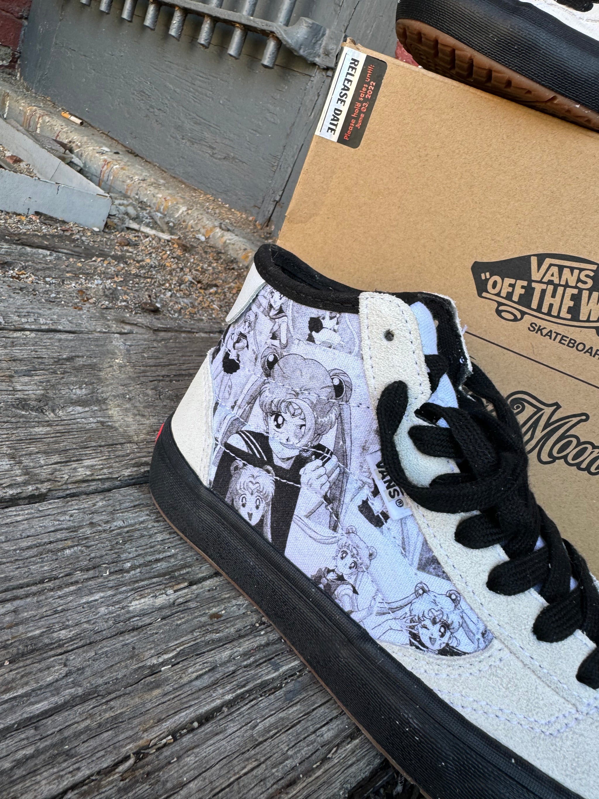 Vans moa hotsell